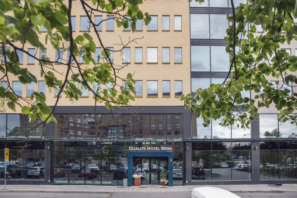 Quality Hotel Winn Haninge Eksteriør billede