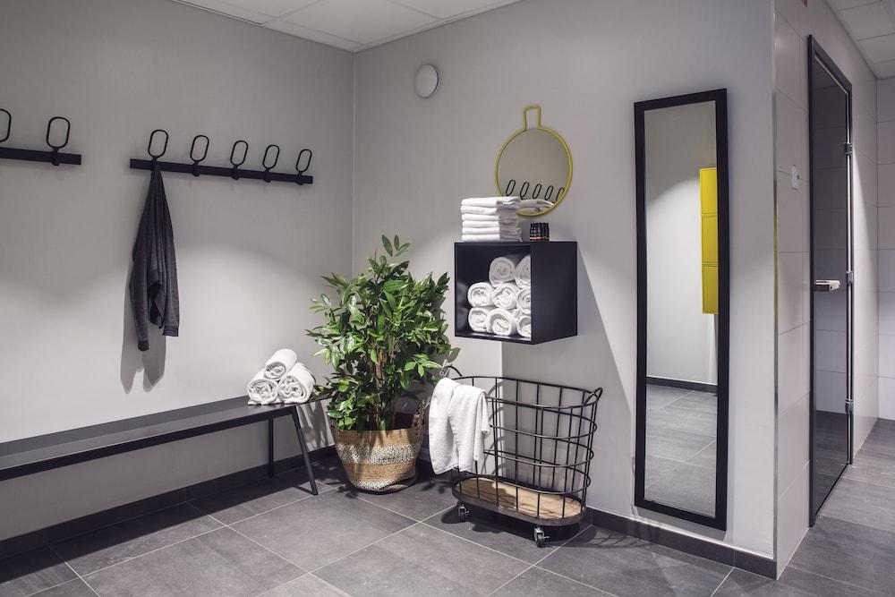 Quality Hotel Winn Haninge Eksteriør billede